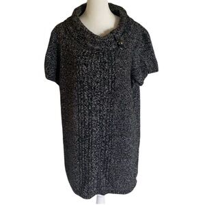 Style & Co. Cozy Black and Gray Knit Sweater Tunic. Short Sleeve. Size 1X.